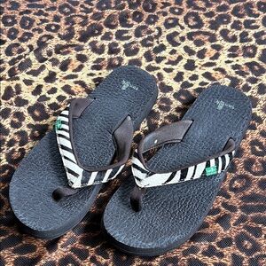 Sanuk zebra flip flops